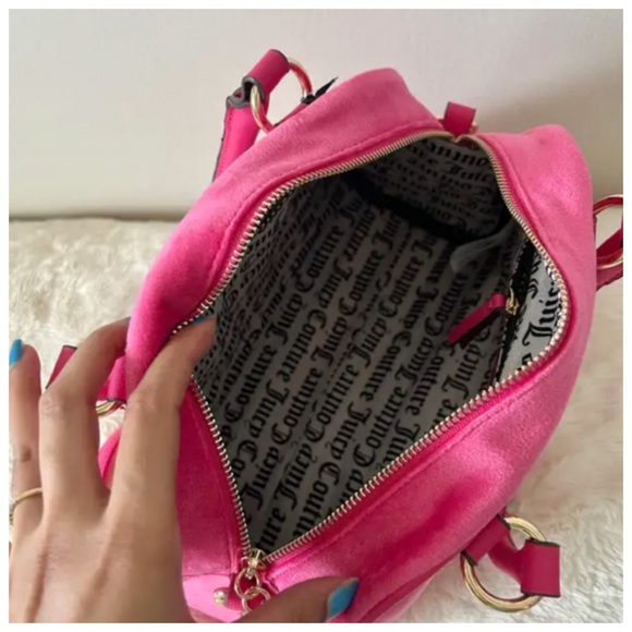 ❣️SOLD❣️ NEW Juicy Couture Free Love Heritage Bowler Satchel Crossbody Hot Pink - Picture 10 of 13